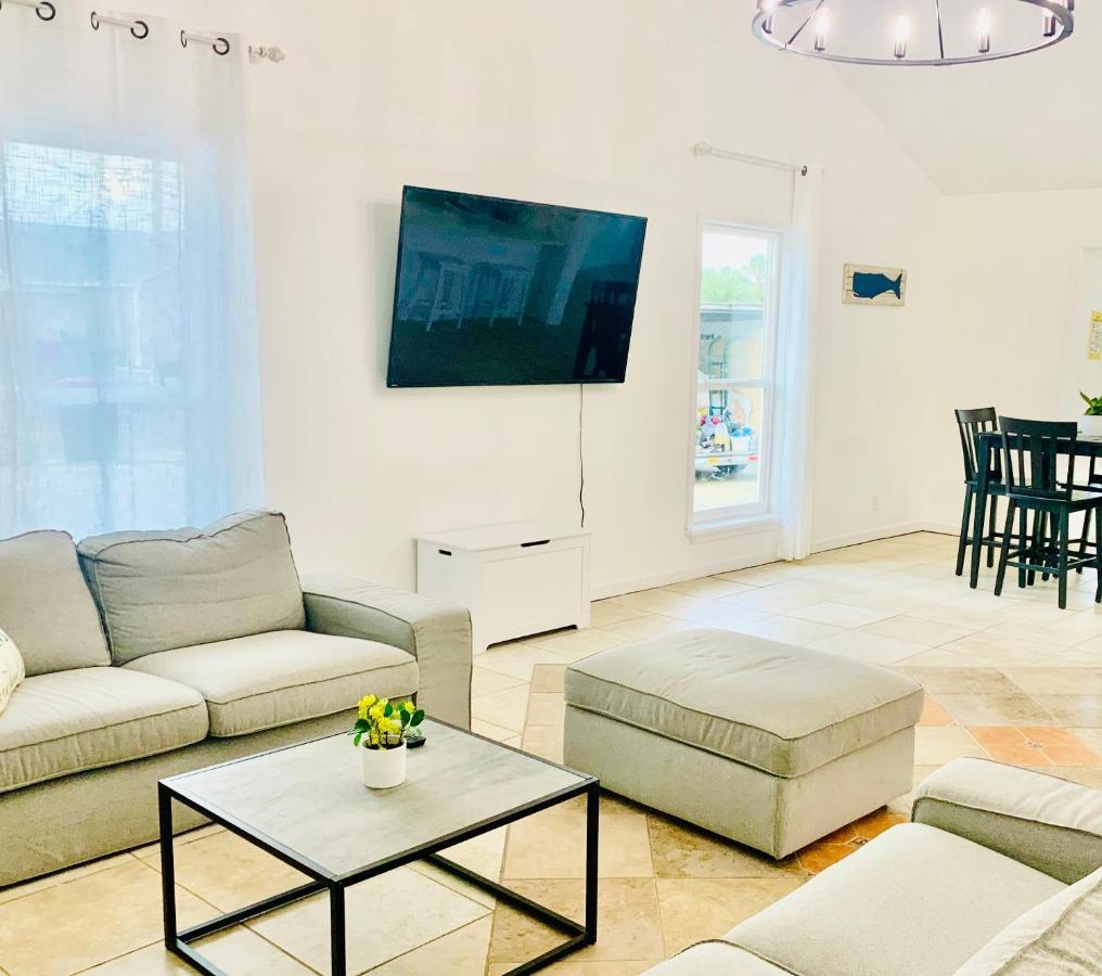 Sea Salt Vacation Home, Private Pool - Walk To Beach 파나마 시티 외부 사진