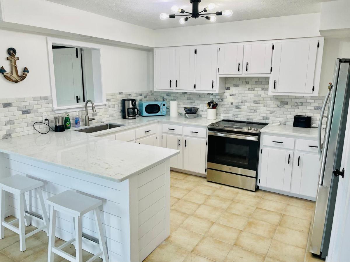 Sea Salt Vacation Home, Private Pool - Walk To Beach 파나마 시티 외부 사진